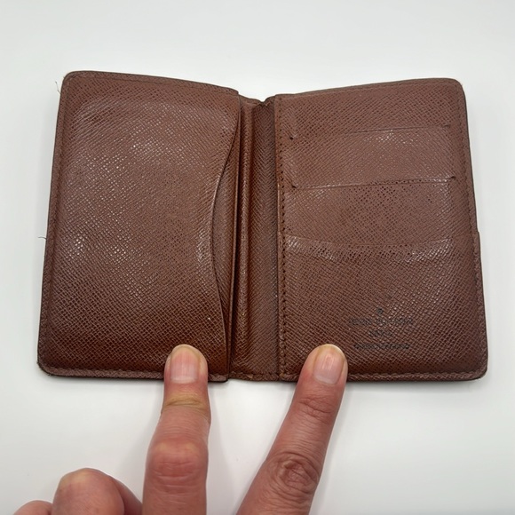 Authentic LV bifold wallet - Picture 2 of 11